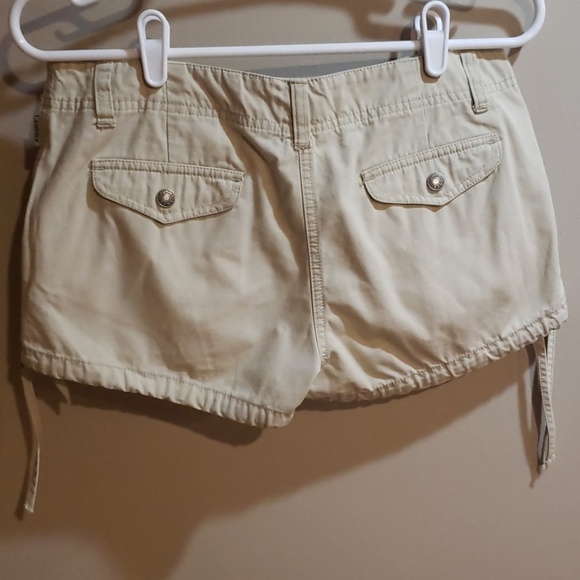 Tommy khaki shorts - Picture 3 of 4